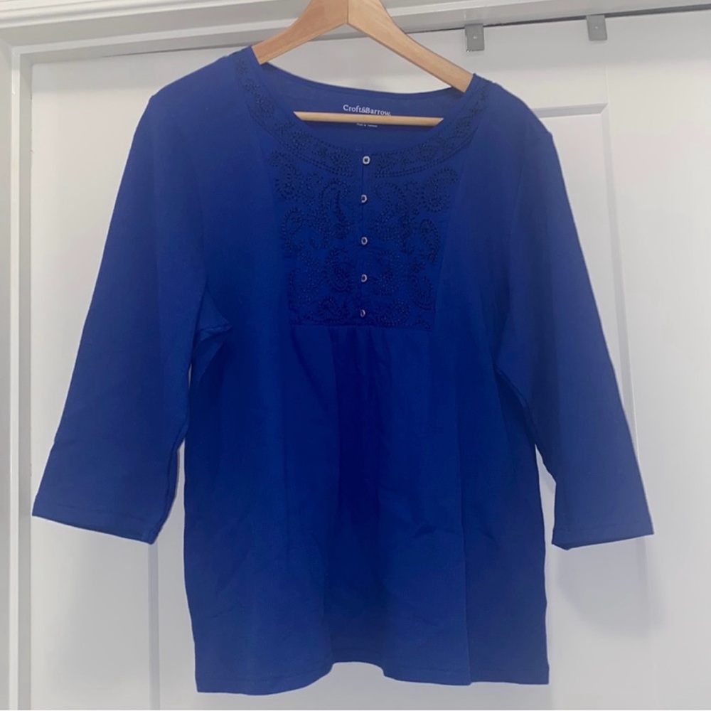🦋Blue CROFT & BARROW 3/4 Sleeve Top - Size XL